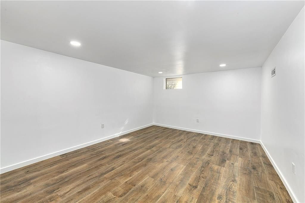 3612 S Park Avenue — photo 32