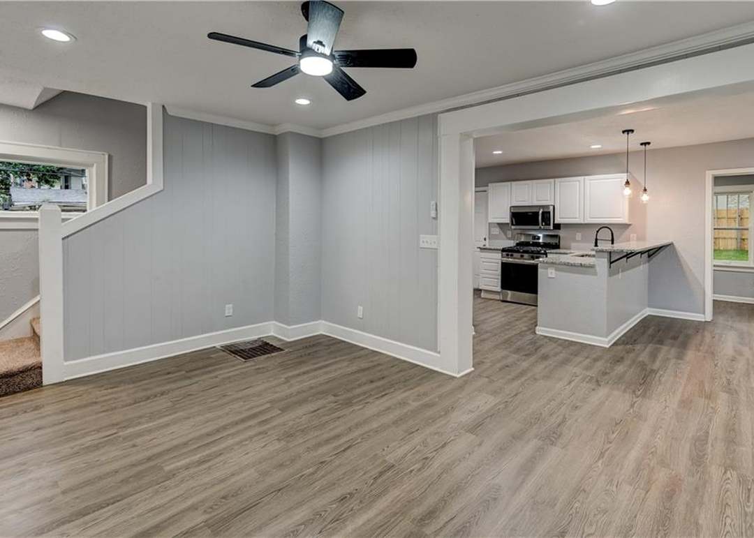 3701 Benton Boulevard — photo 2