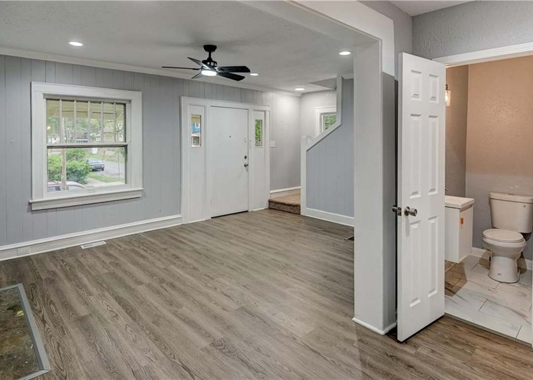 3701 Benton Boulevard — photo 15