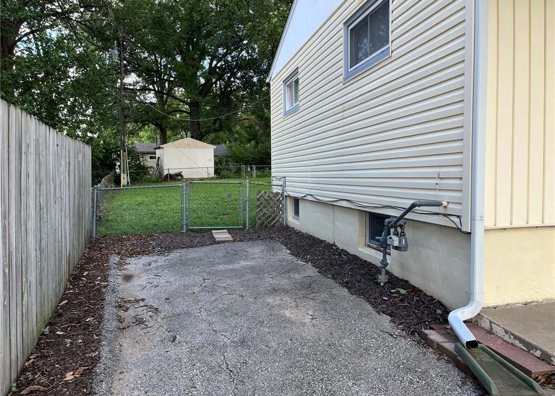 3719 N CYPRESS Drive — photo 10