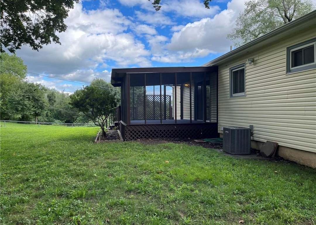3719 N CYPRESS Drive — photo 32