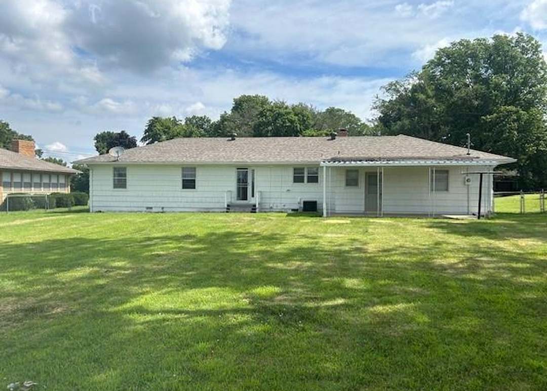 3720 Blue Ridge Boulevard — photo 16