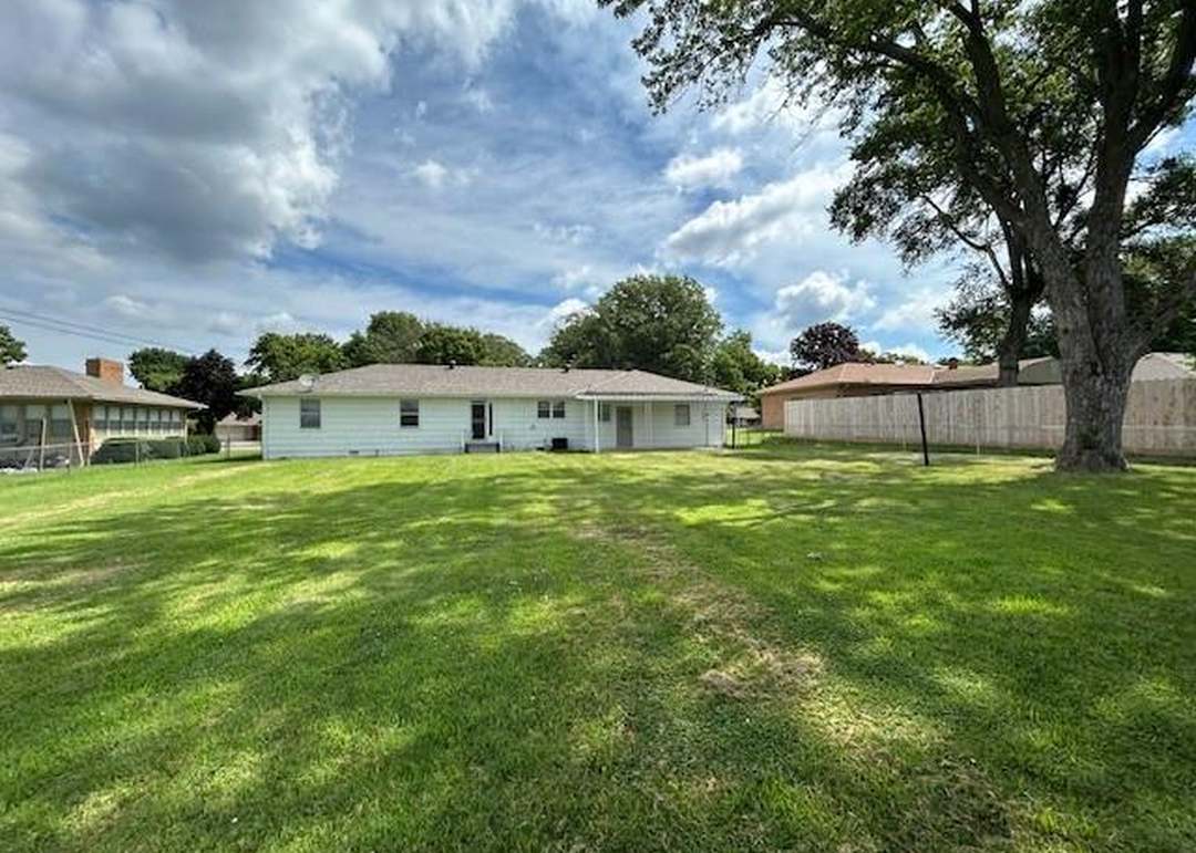 3720 Blue Ridge Boulevard — photo 17