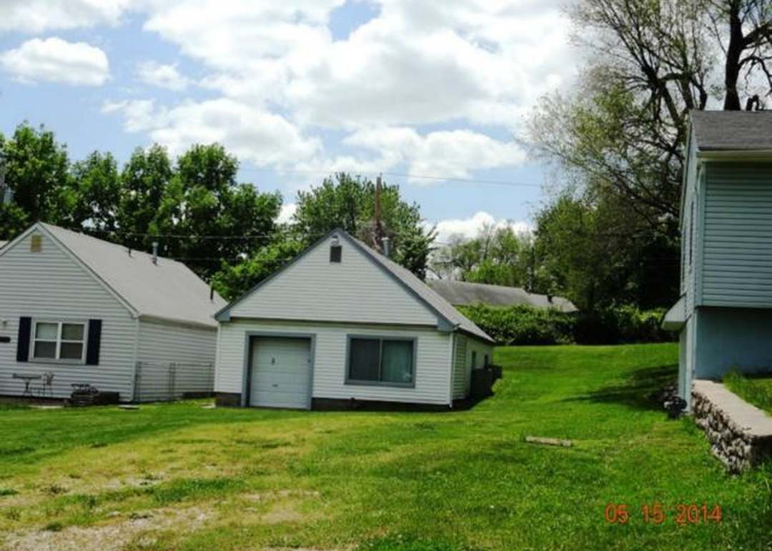 3734 Ditzler Avenue — photo 9