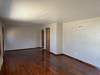 3807 Harvard Avenue — photo 7