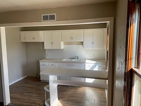3807 Harvard Avenue — photo 10