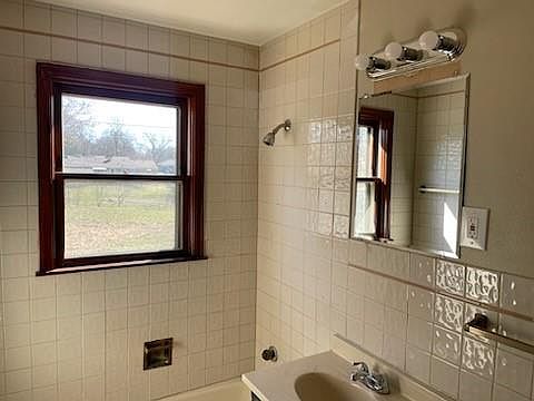 3807 Harvard Avenue — photo 17