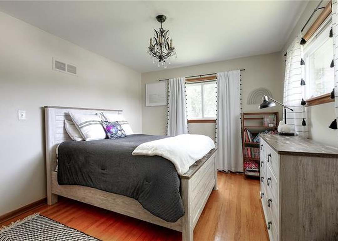 3815 NE 54th Street — photo 23