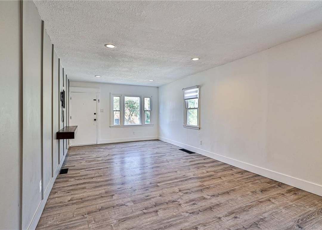 3839 S Minnie Street — photo 12