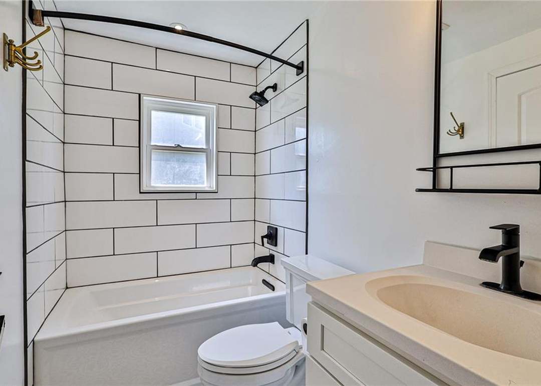 3839 S Minnie Street — photo 18