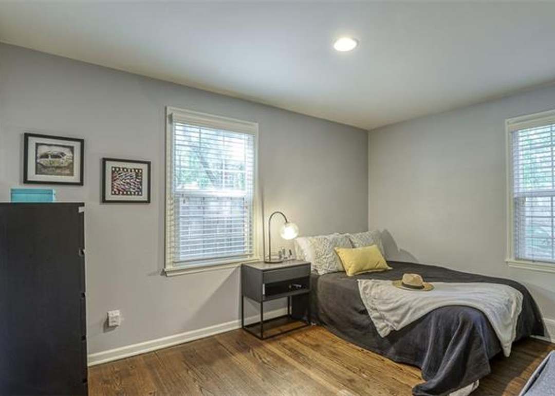 3911 W 74th Terrace — photo 23