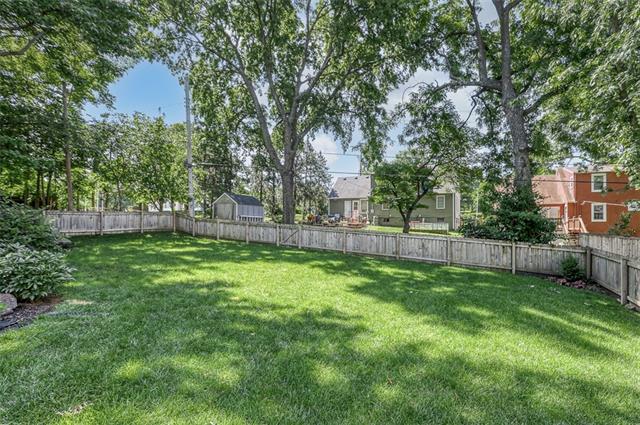3911 W 74th Terrace — photo 35