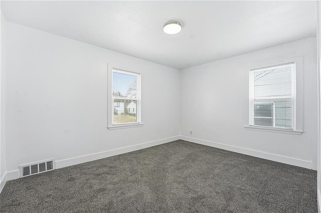 4043 Monroe Avenue — photo 14