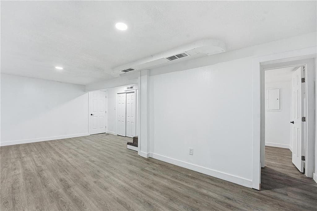 4043 Monroe Avenue — photo 19