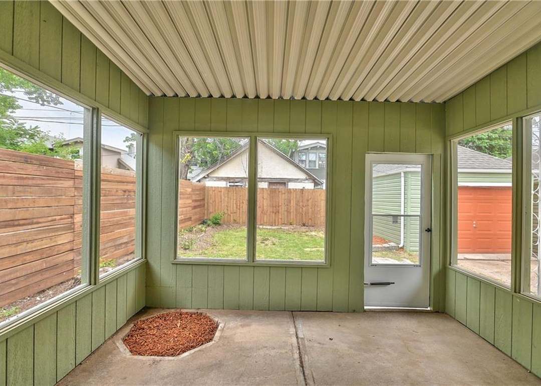4045 Benton Boulevard — photo 32