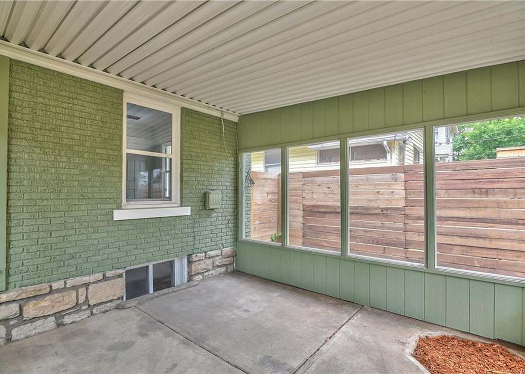 4045 Benton Boulevard — photo 34