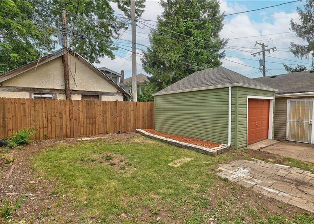 4045 Benton Boulevard — photo 36