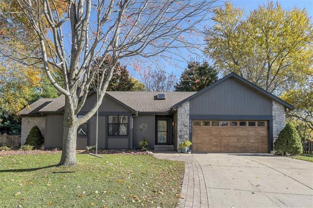 4045 SW Clipper Lane — photo 1