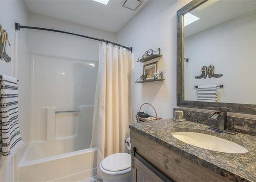 4045 SW Clipper Lane — photo 4