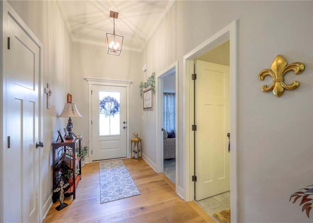 405 Lilly Lane — photo 12