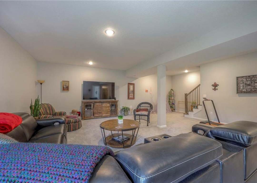 405 Lilly Lane — photo 35