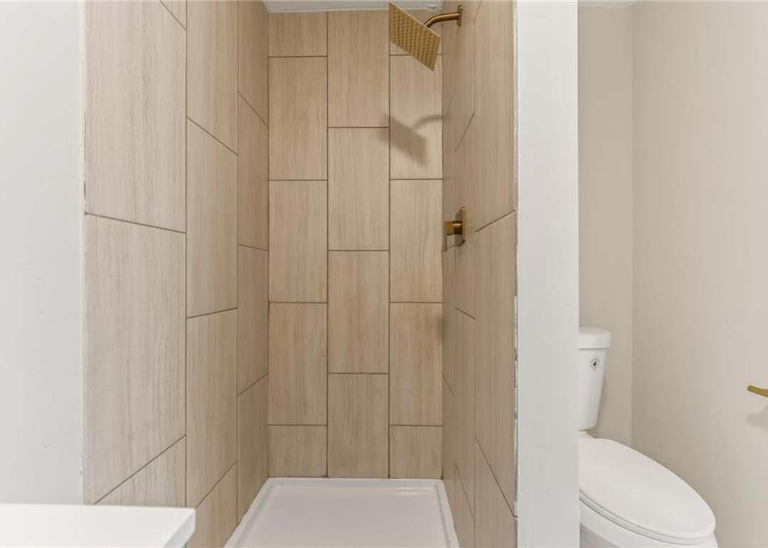 405 N Harrison Street — photo 33