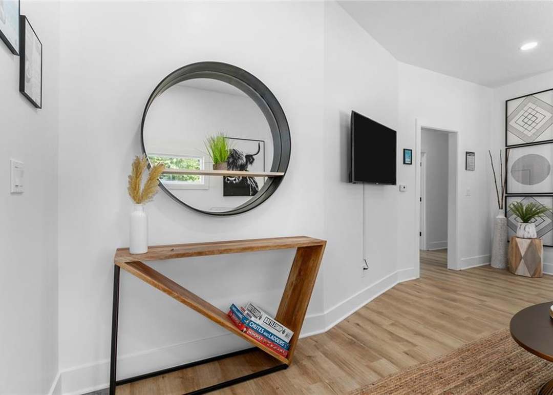 405 S Keeler Street — photo 12