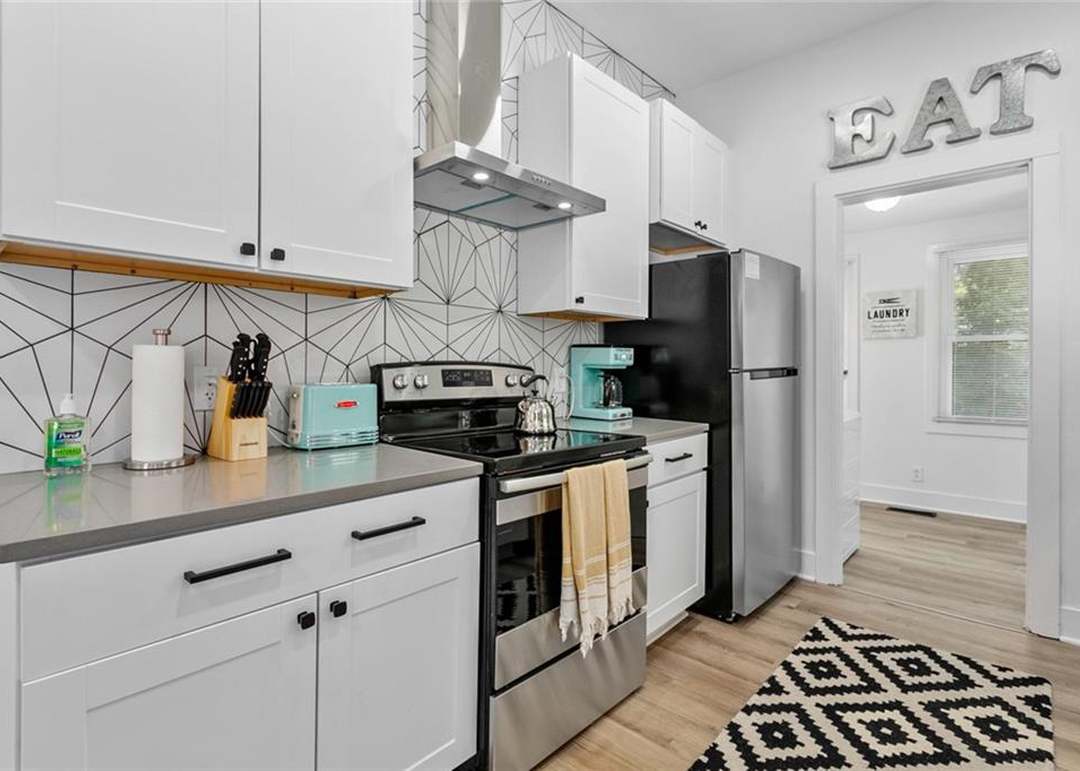 405 S Keeler Street — photo 19