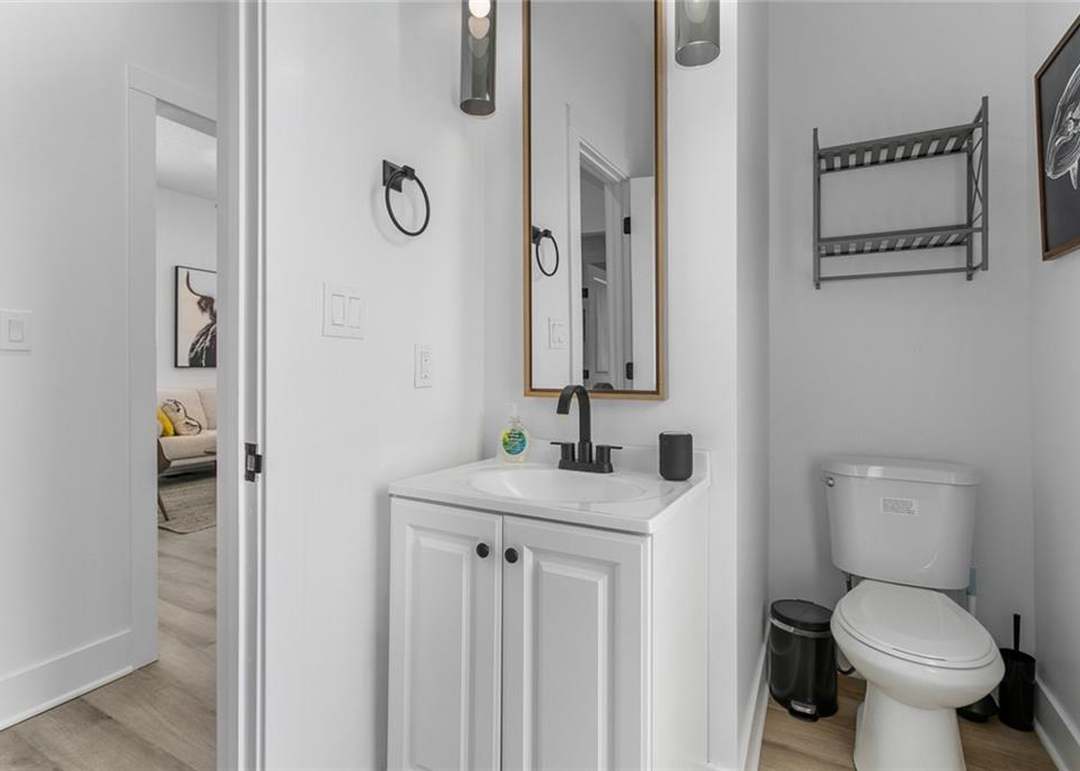 405 S Keeler Street — photo 28