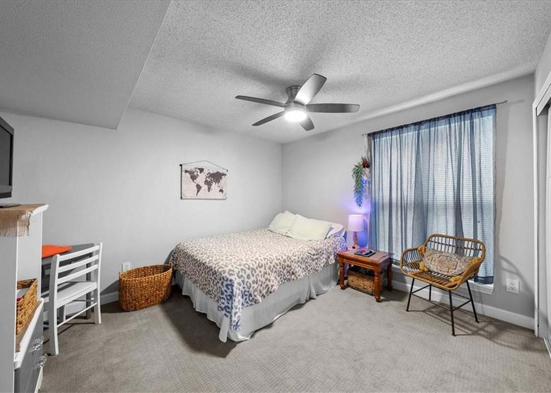 4057 Walnut Street — photo 14