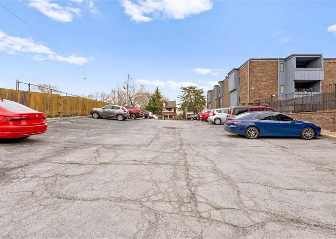 4057 Walnut Street — photo 20