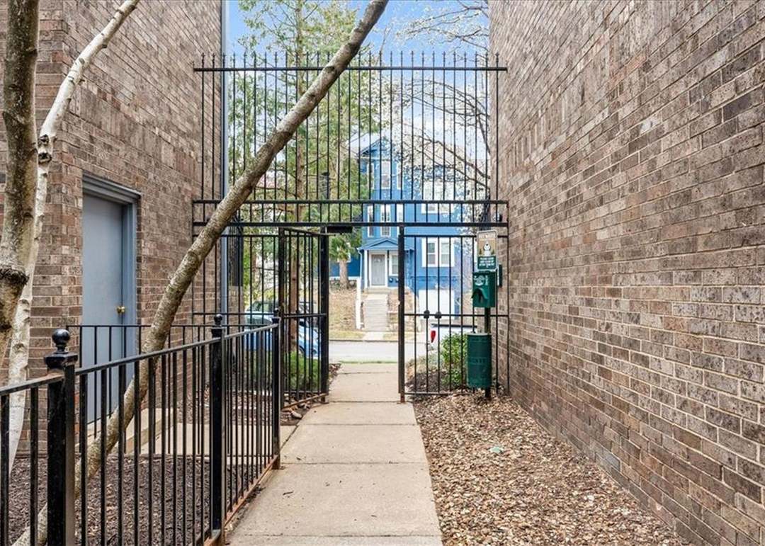 4057 Walnut Street — photo 23