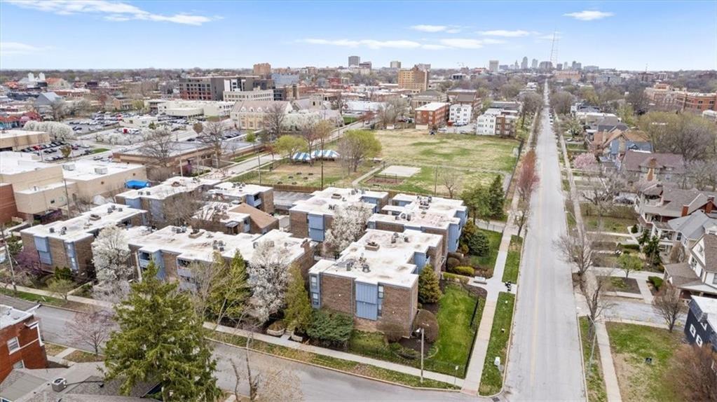 4057 Walnut Street — photo 29