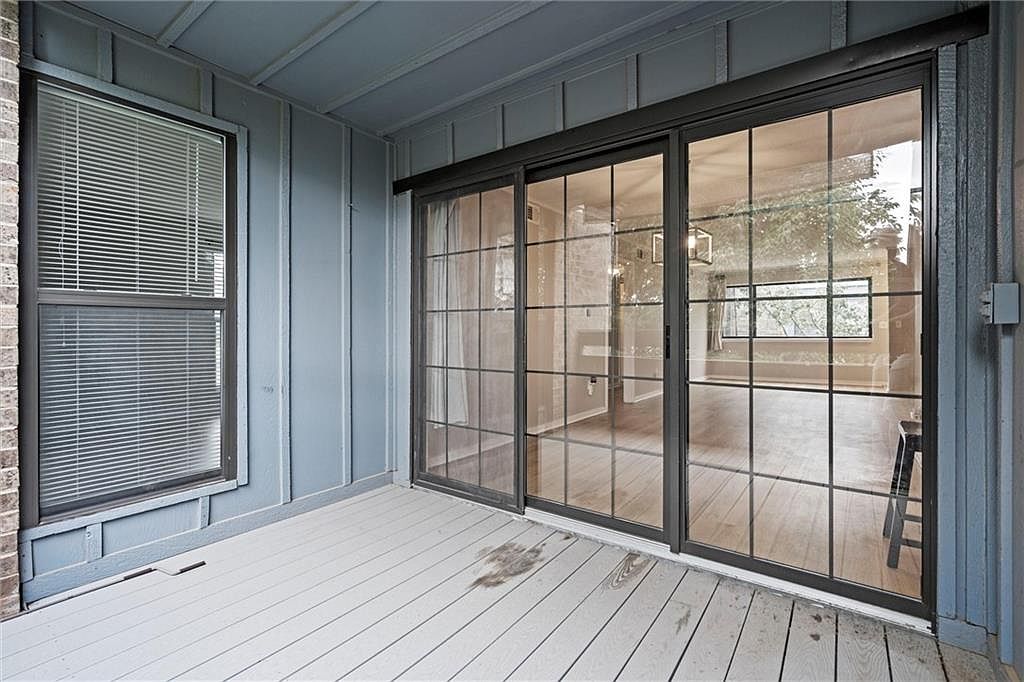 4057 Walnut Street — photo 8