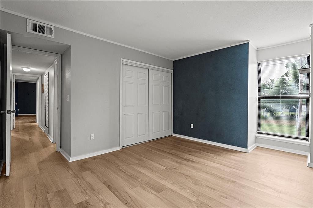 4057 Walnut Street — photo 20
