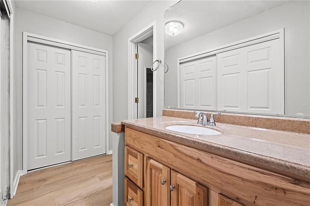 4057 Walnut Street — photo 23