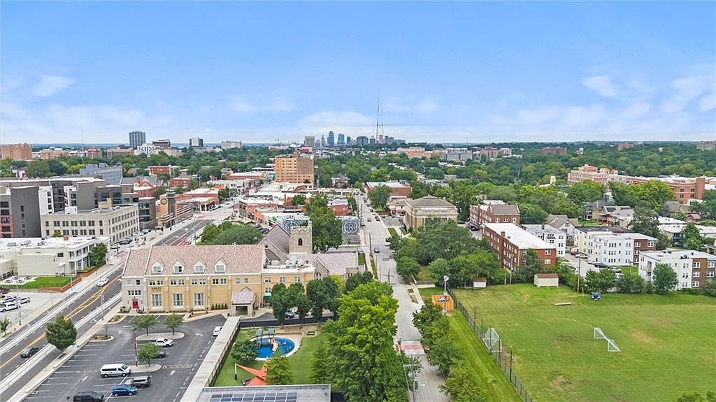 4057 Walnut Street — photo 34