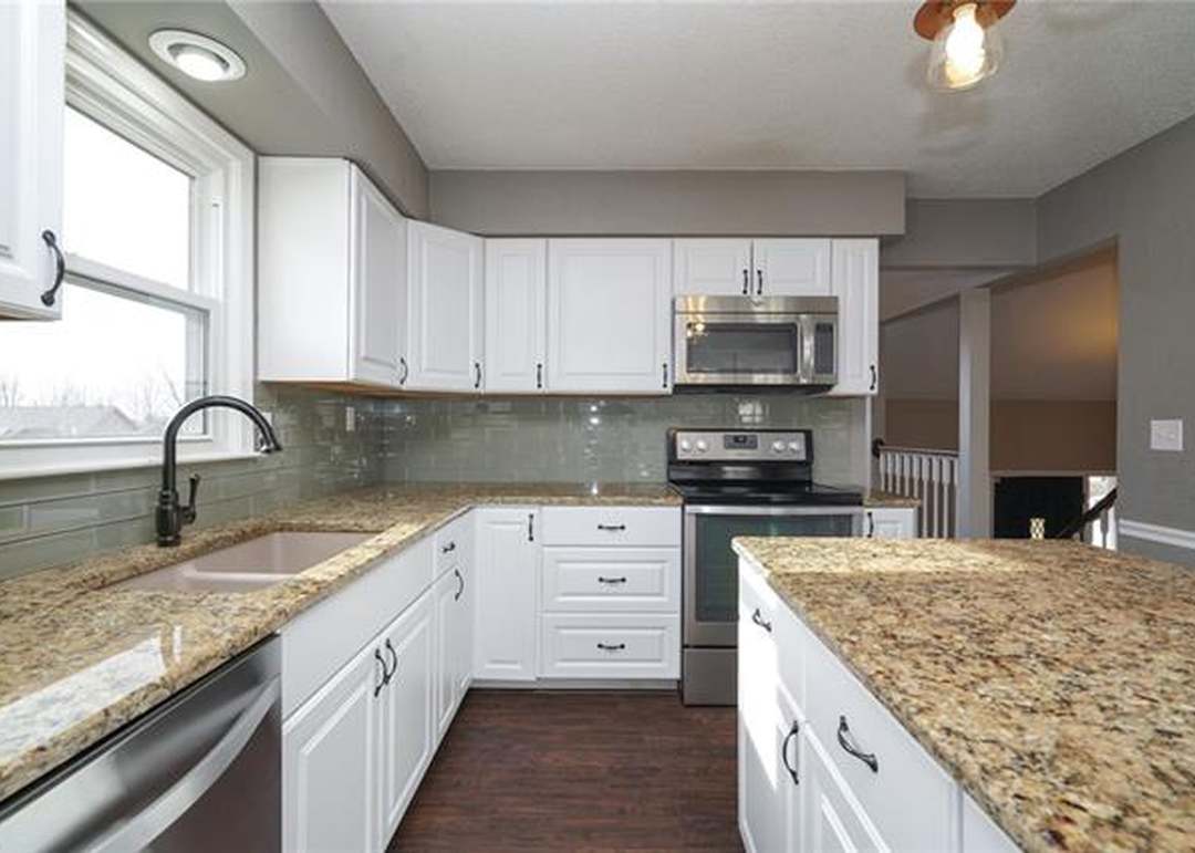 4065 SW Lido Drive — photo 17
