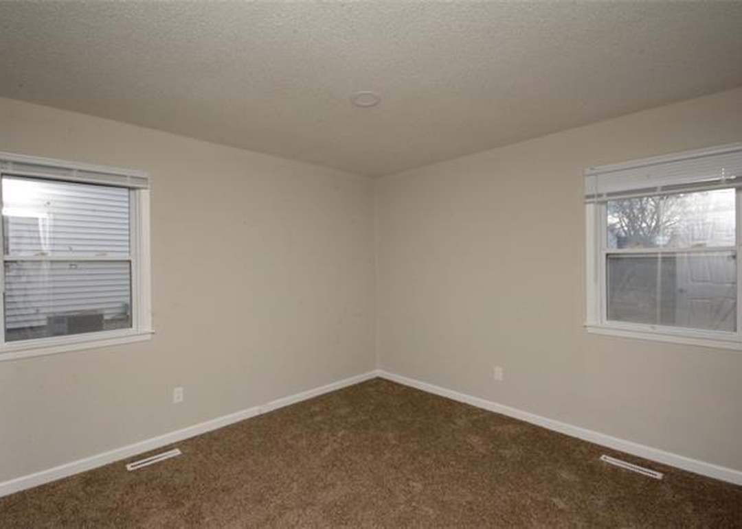 407 Prairie Lane — photo 17