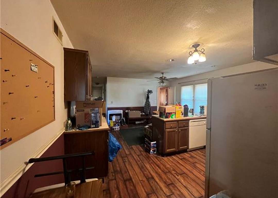 409 N Franklin Street — photo 9