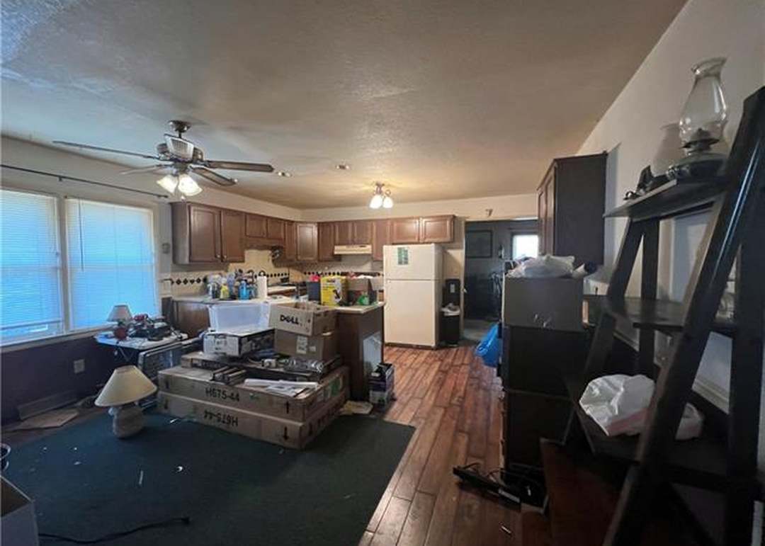 409 N Franklin Street — photo 10