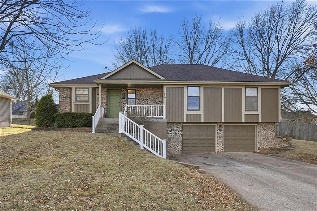 410 NE Corsicana Street, Lee's Summit, MO