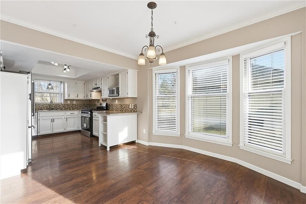 410 NE Corsicana Street — photo 11