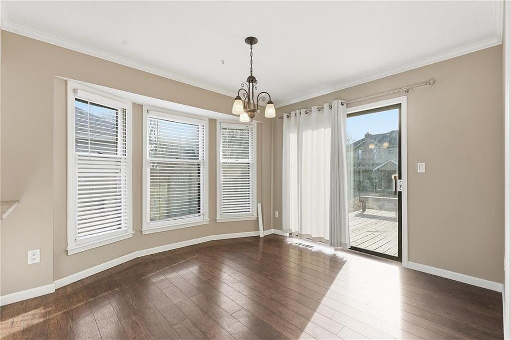410 NE Corsicana Street — photo 12