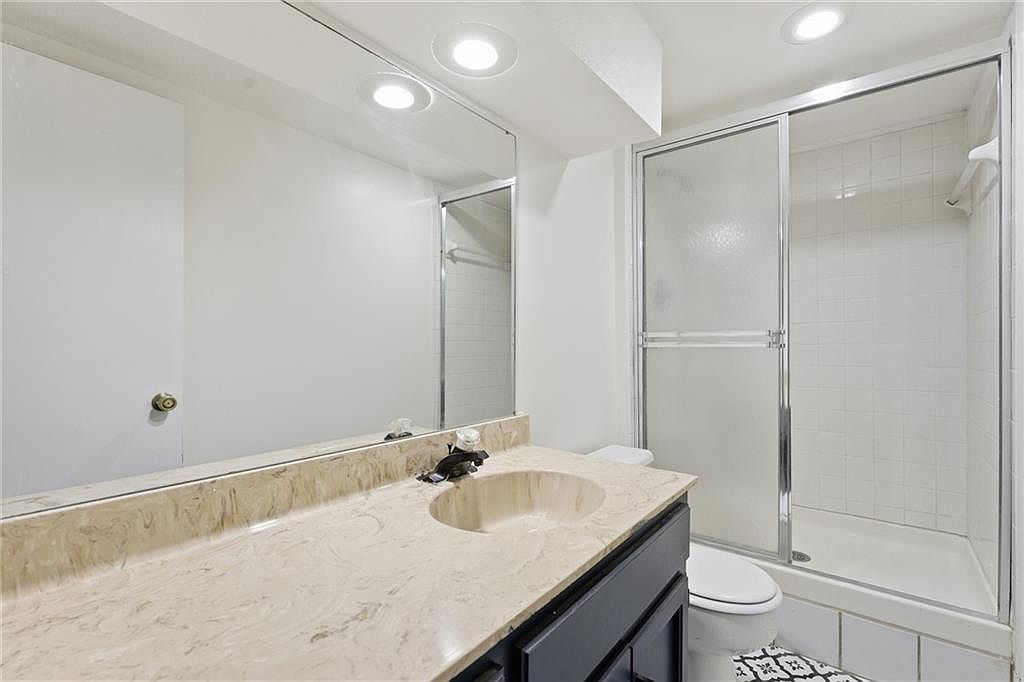 410 NE Corsicana Street — photo 23