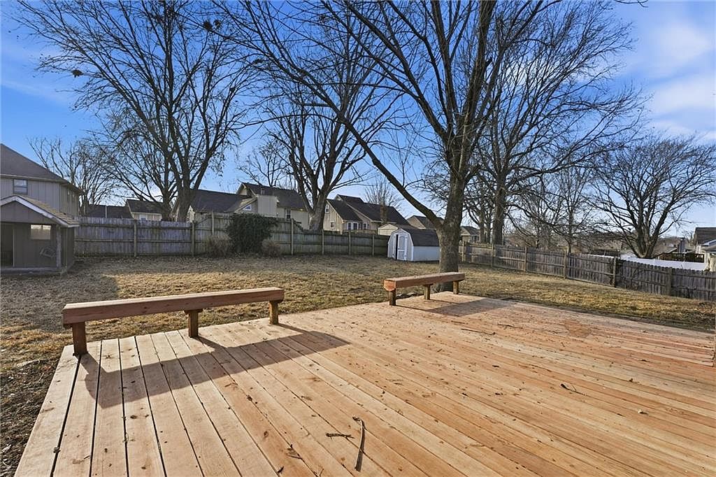410 NE Corsicana Street — photo 24