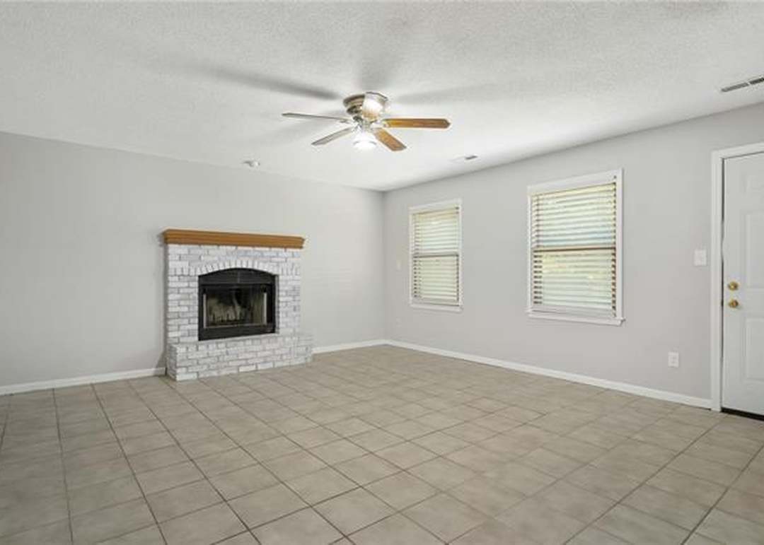 4101 SW 10th Street Terrace — photo 9