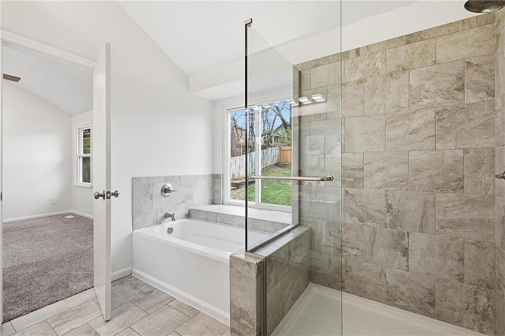 4109 NW 65th Street — photo 22