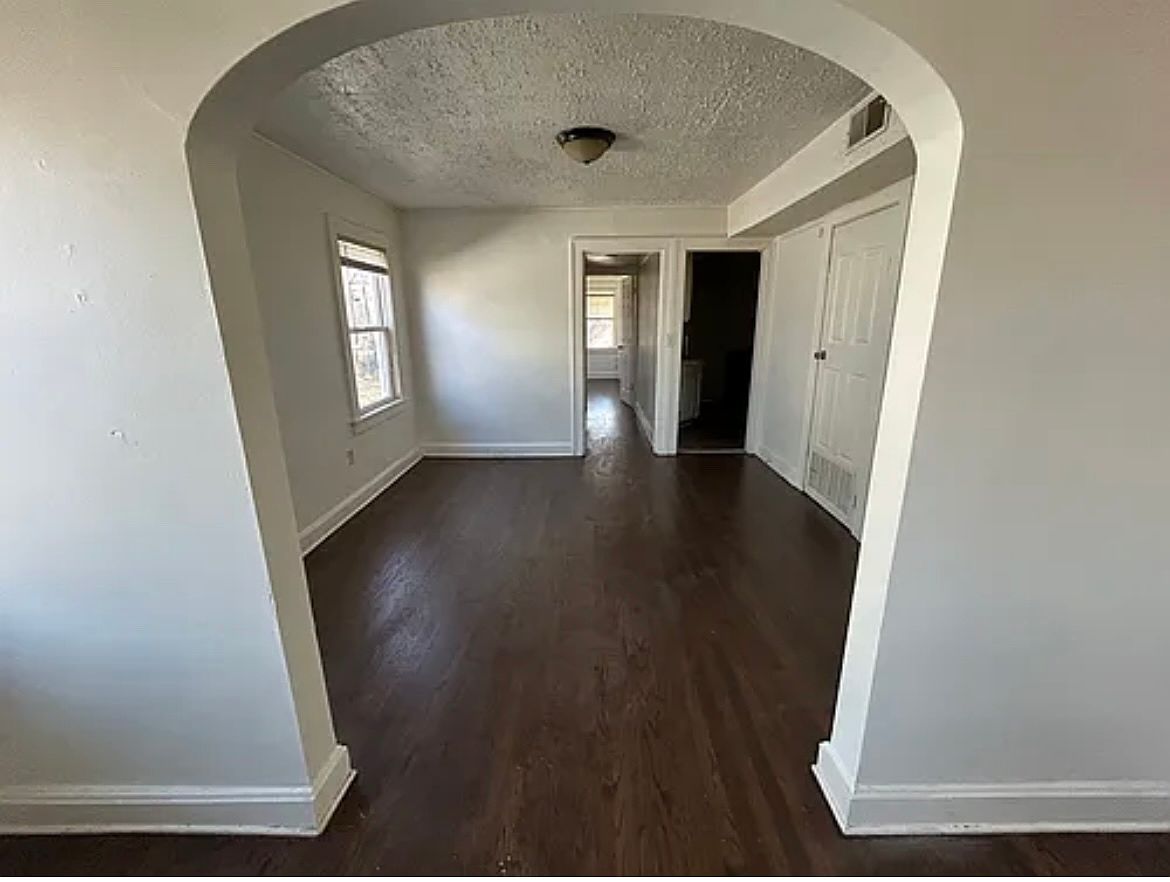 4117 Charlotte Street — photo 5