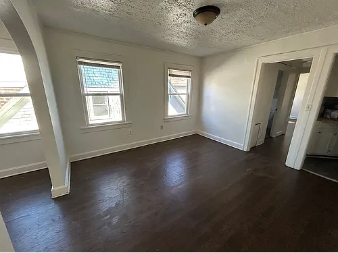4117 Charlotte Street — photo 6